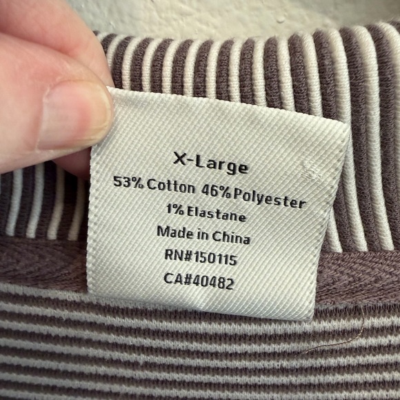 Varley Milano Half zip Sweatshirt
X-Large, COCOA BERRY/ EGRET - Picture 4 of 9